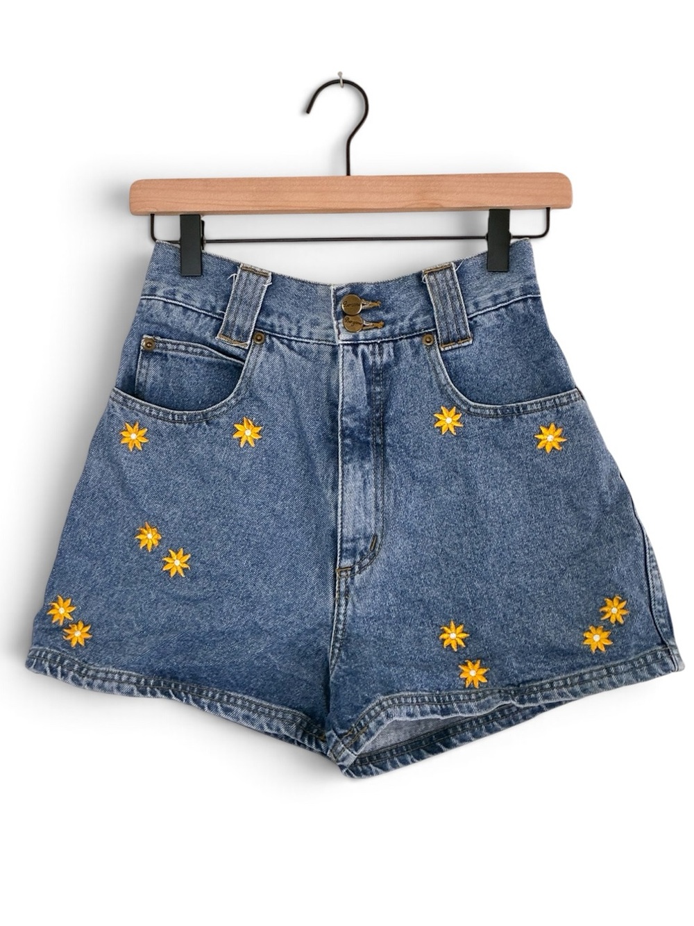 Bergamo | Vintage 90’s high rise embroidered yellow daisy floral denim shorts